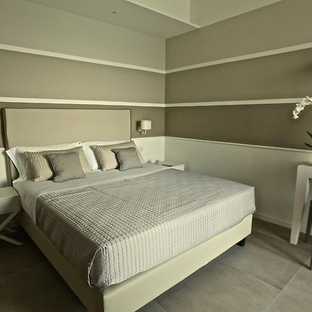 מארוטה Hotel Ambassador מראה חיצוני תמונה