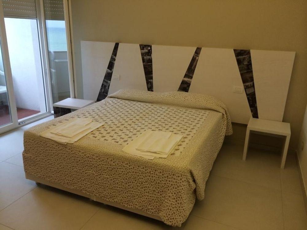 מארוטה Hotel Ambassador מראה חיצוני תמונה