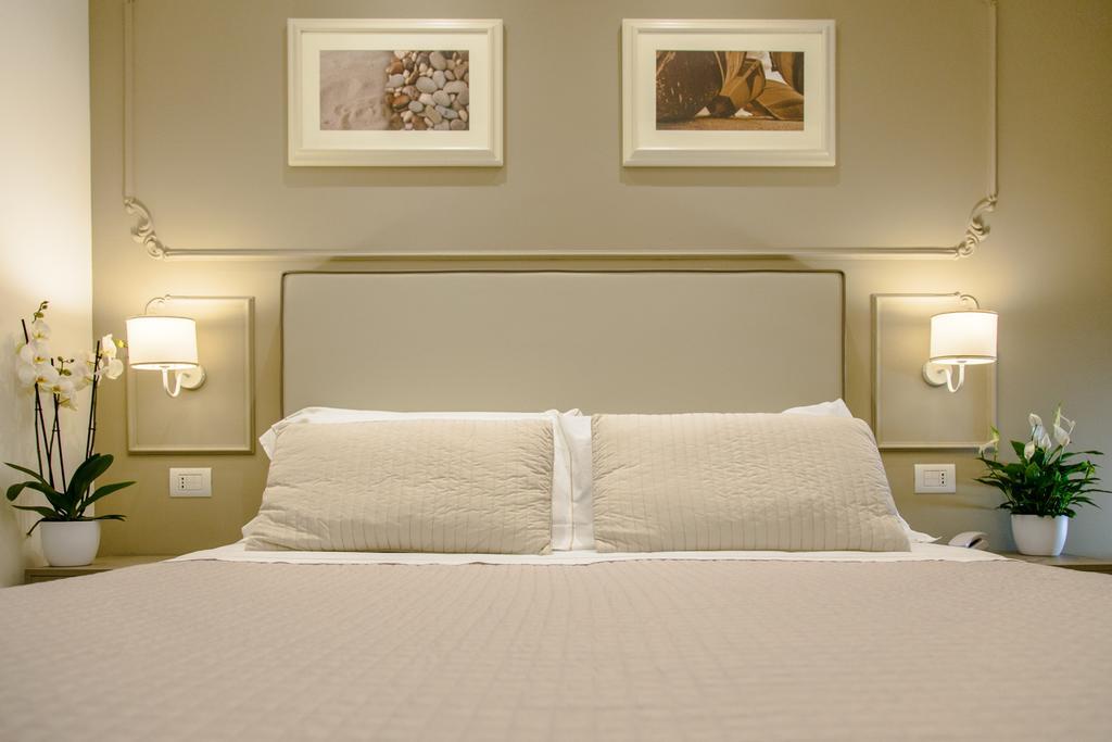 מארוטה Hotel Ambassador מראה חיצוני תמונה