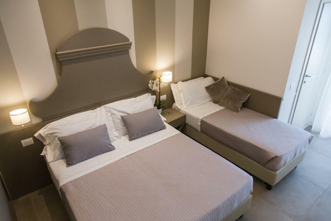 מארוטה Hotel Ambassador מראה חיצוני תמונה
